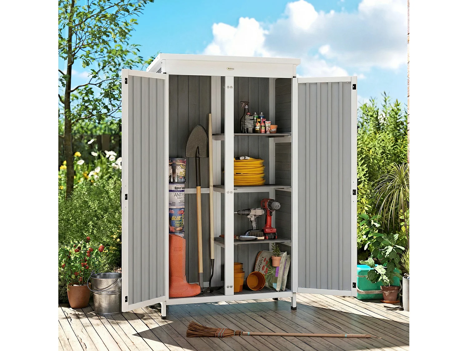 Armadio da esterno con doppia porta in legno bianco e nero