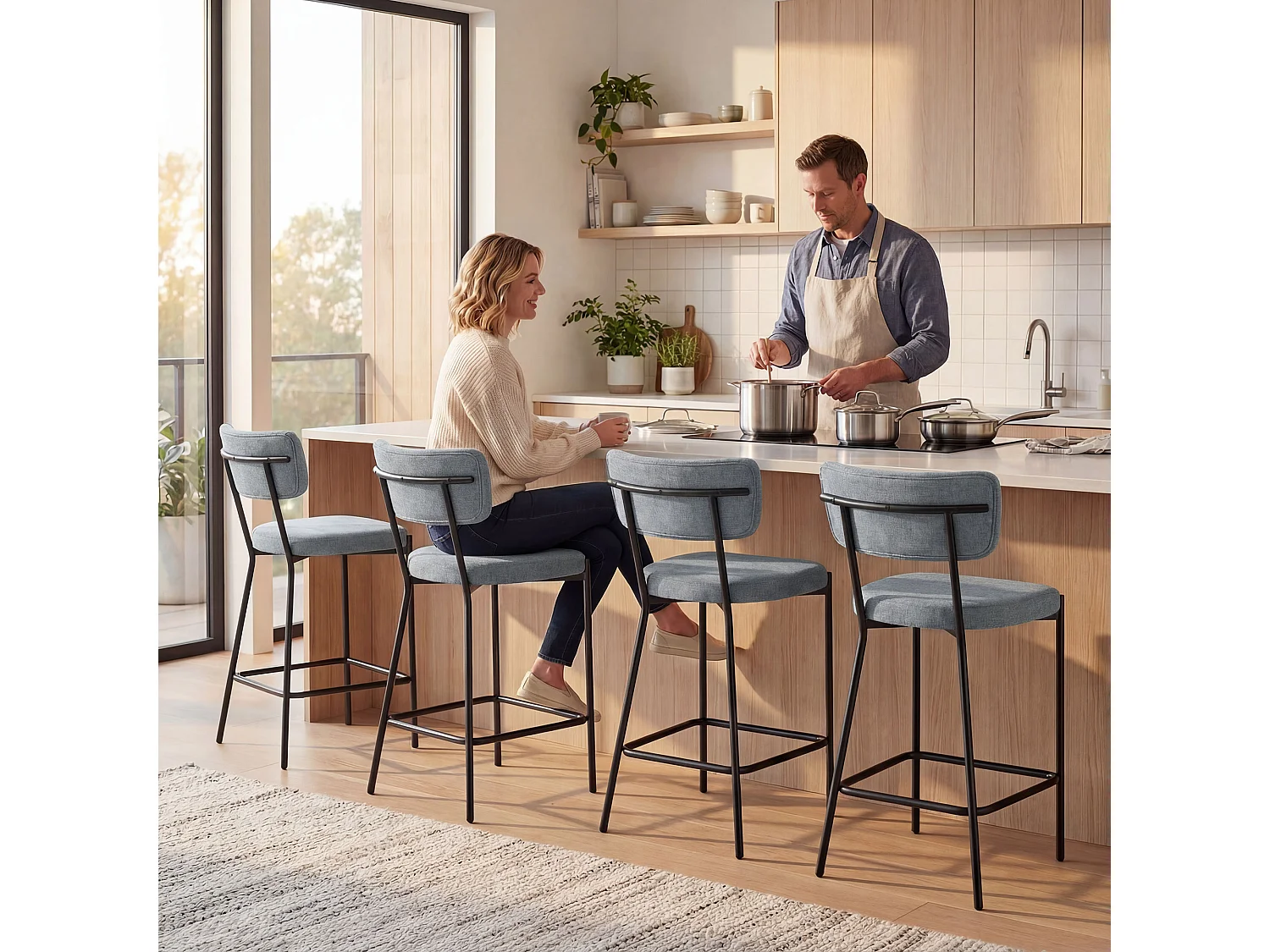 Set 2 sgabelli da bar con schienale e poggiapiedi in tessuto grigio