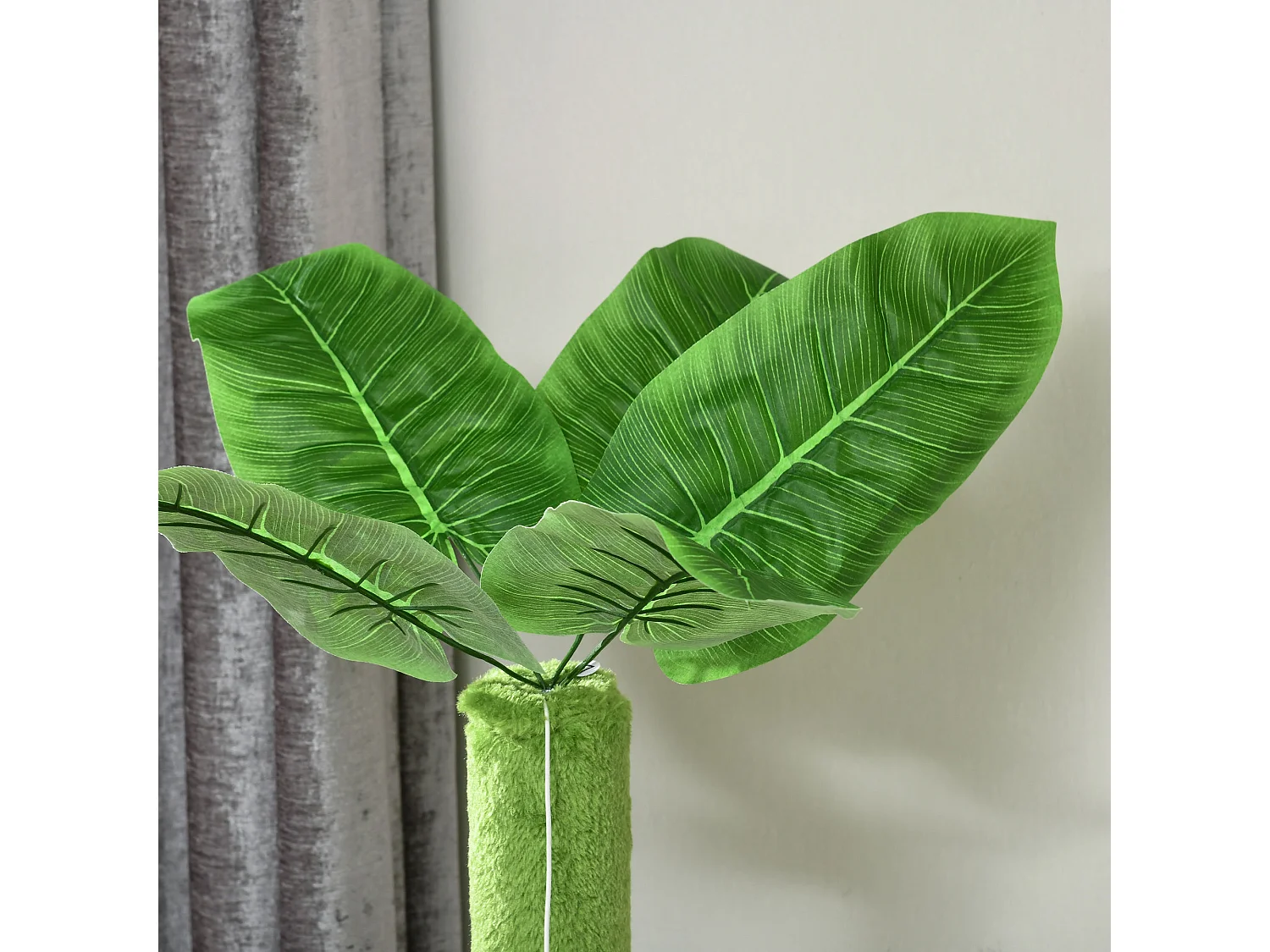 Tiragraffi per gatti da 142 cm con amaca pallina sisal e sistema antiribaltamento verde