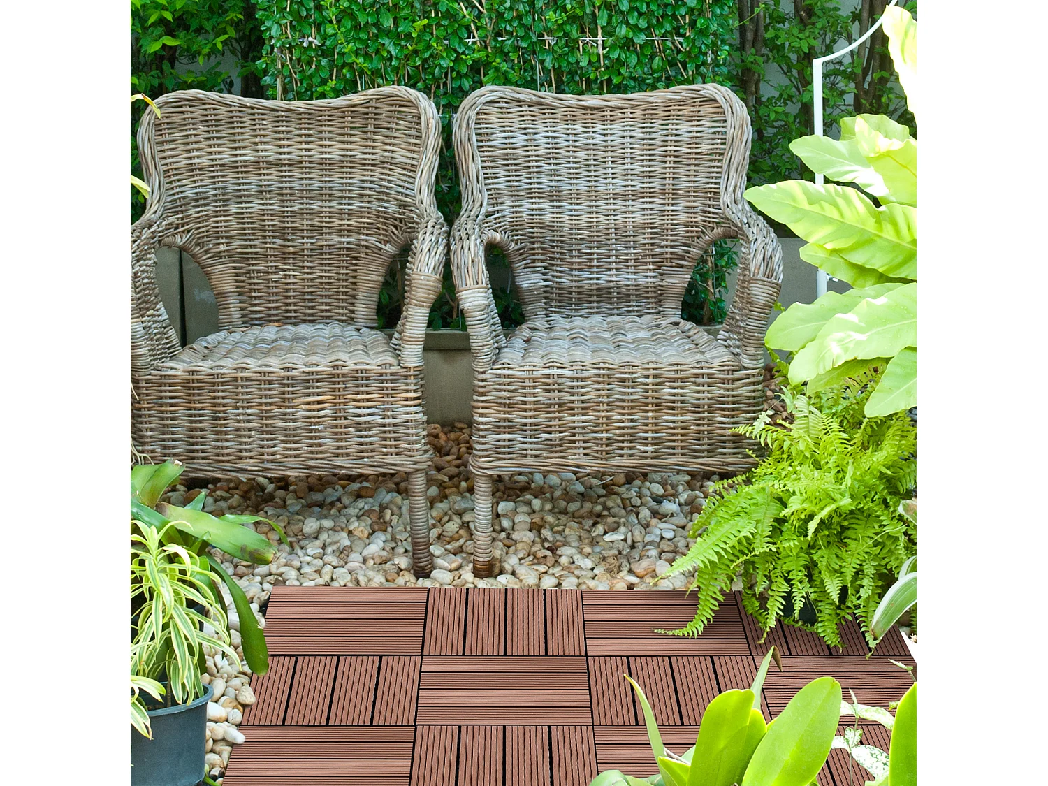 Set 11 piastrelle per esterni ad incastro antiscivolo in hdpe marrone