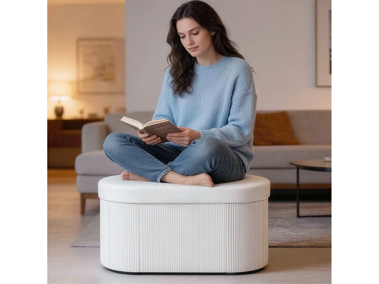 Pouf contenitore pieghevole con vano da 72l in velluto crema
