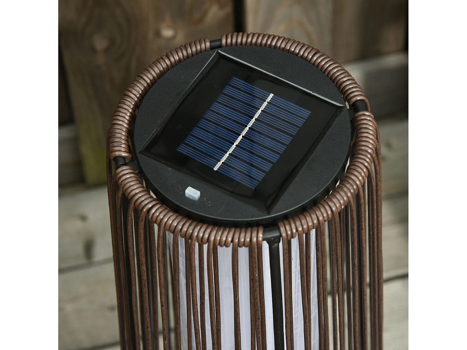 Lanterna solare da terra per giardino in rattan marrone