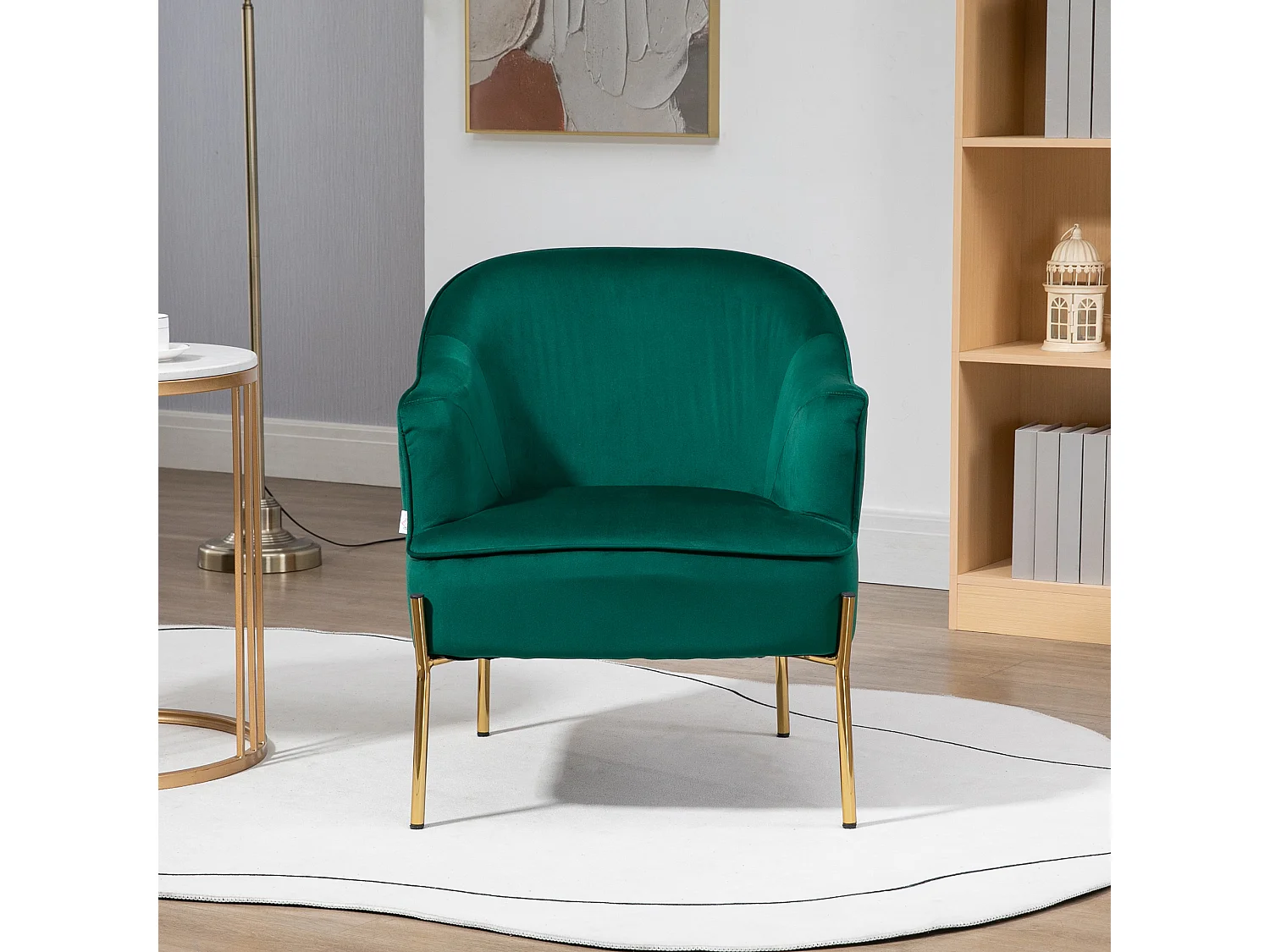 Poltrona in tessuto effetto velluto con gambe oro in acciaio verde