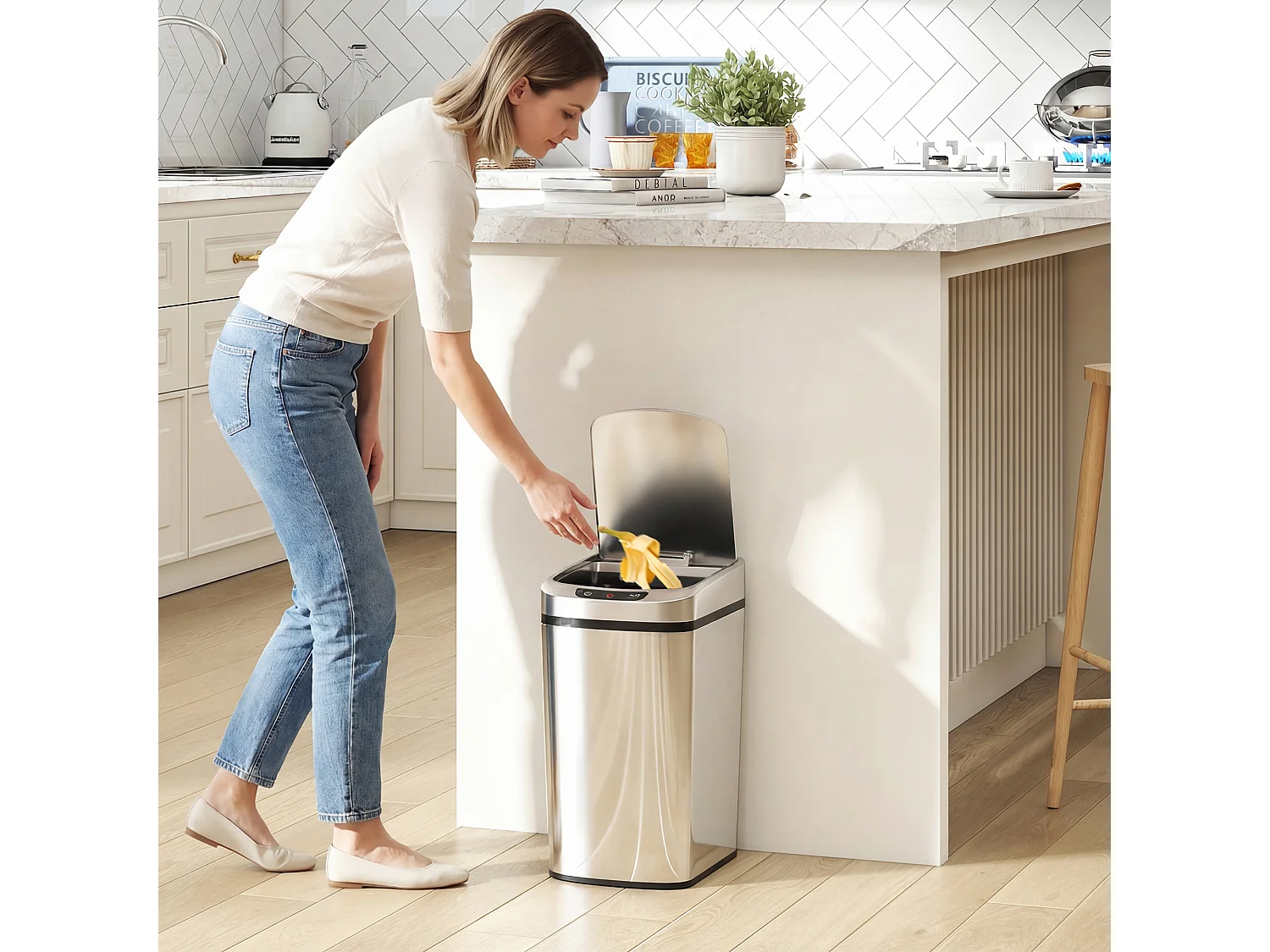 Cestino rifiuti da 12l a infrarossi in acciaio inox 28x22x41cm argento