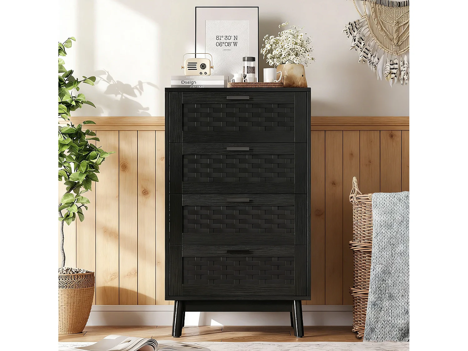 Commode à 4 tiroirs, conception en osier, 55 x 39 x 95 cm, avec poignées et pieds, noir