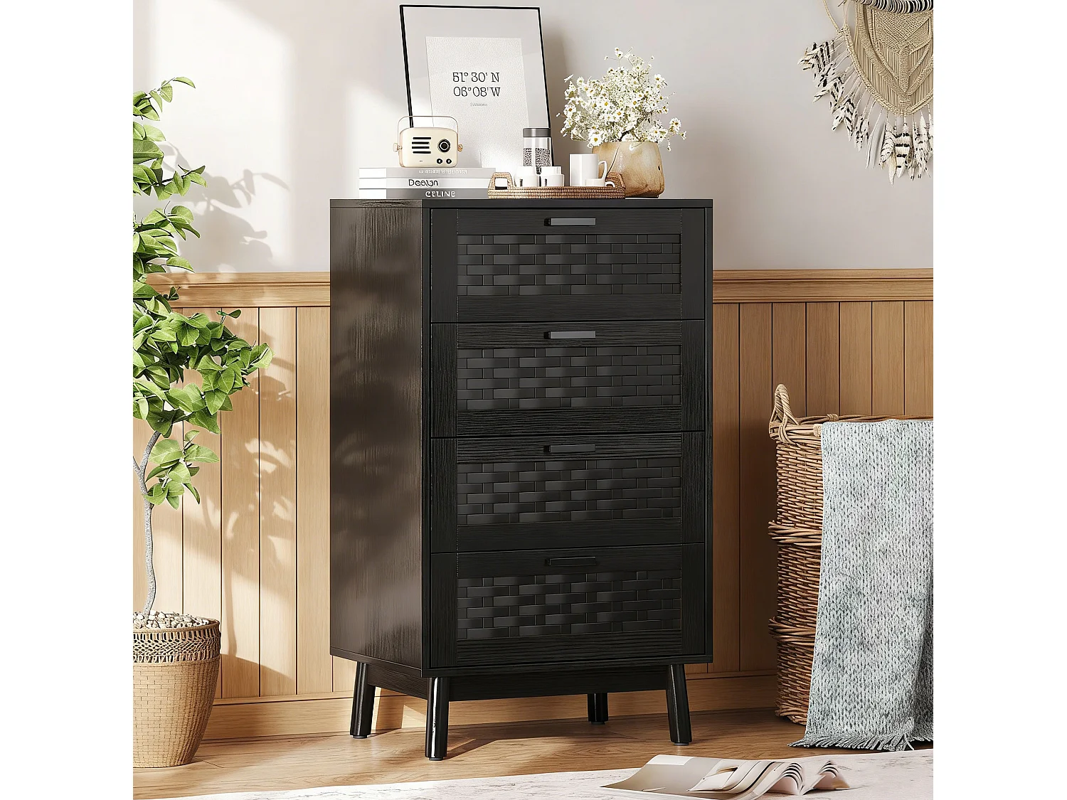 Commode à 4 tiroirs, conception en osier, 55 x 39 x 95 cm, avec poignées et pieds, noir