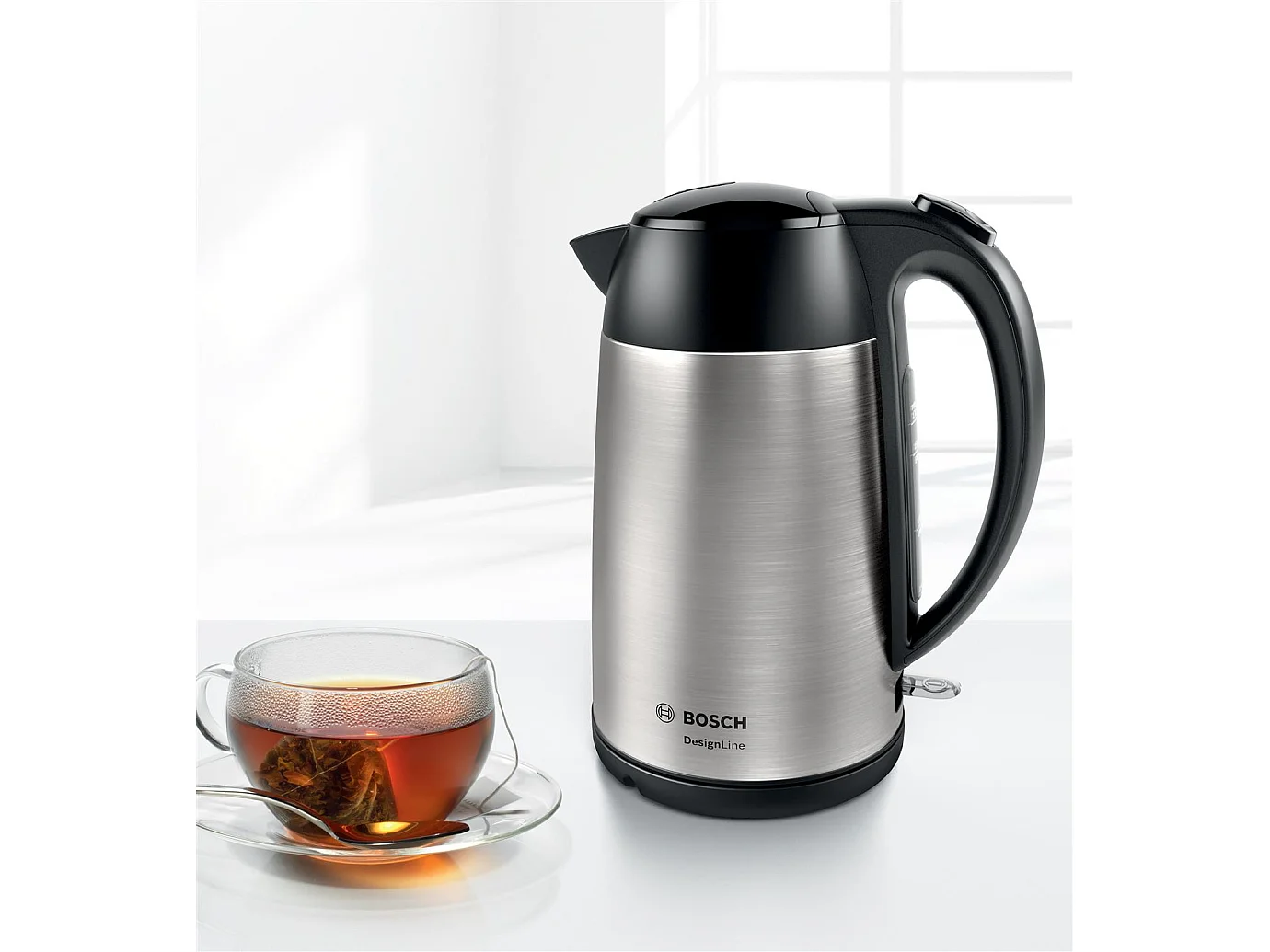 Chaleira elétrica sem fio Bosch DesignLine 1,7L em aço inoxidável com filtro anticalcário removível