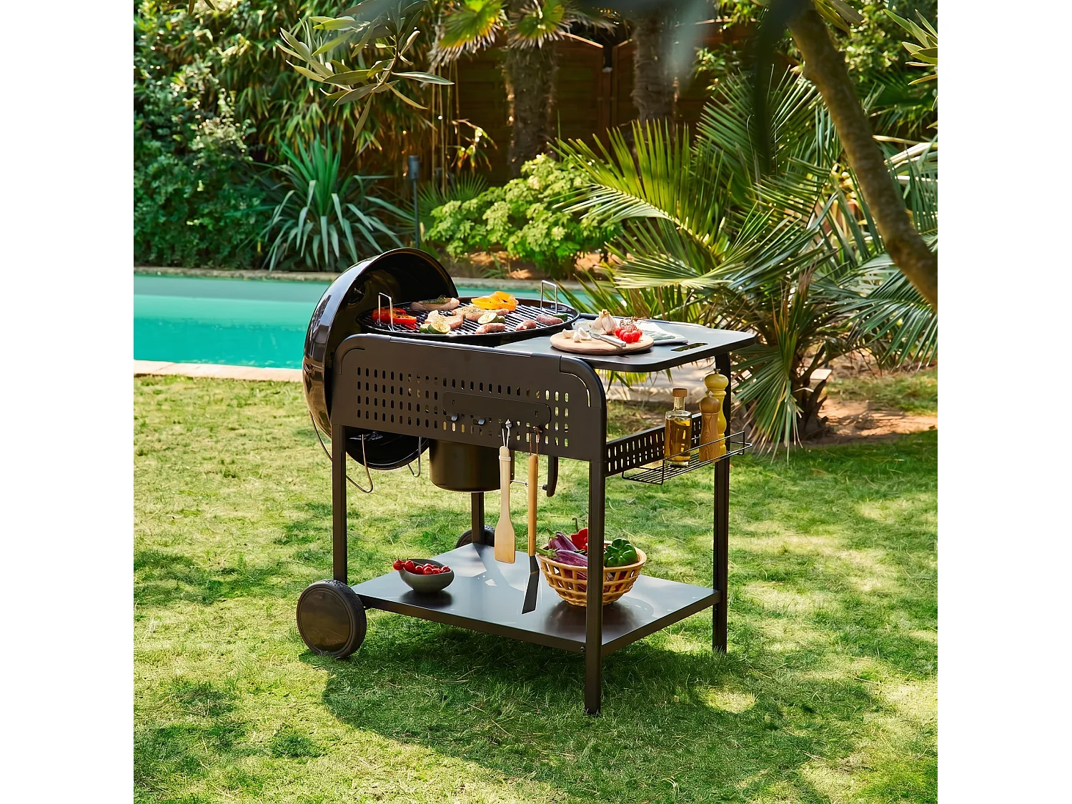 Barbecue rond charbon de bois acier émaillé Ø53cm. grill noir avec chariot - Maurice