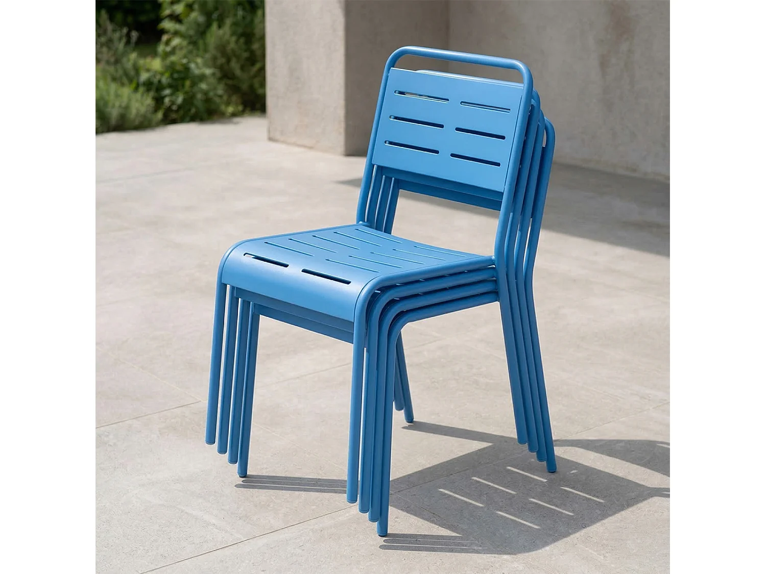 Ensemble de 4 chaises de jardin empilables bleues BERGAME
