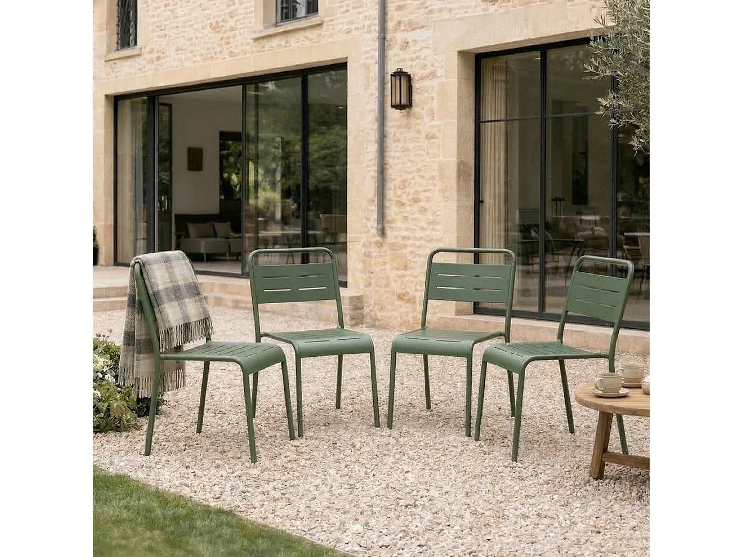 Ensemble de 4 chaises de jardin empilables vertes BERGAME