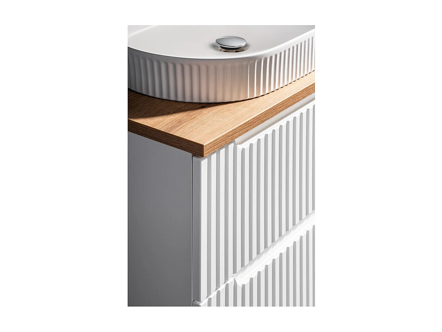 Ensemble VANO blanc 120cm : meubles sous vasque à tiroirs et placards + plan pour vasque + deux vasques à poser rainurées