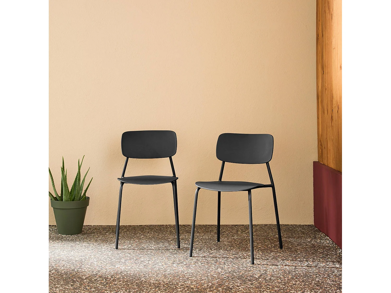 Lot de 2 chaises de jardin empilables acier anthracite et plastique - Liva