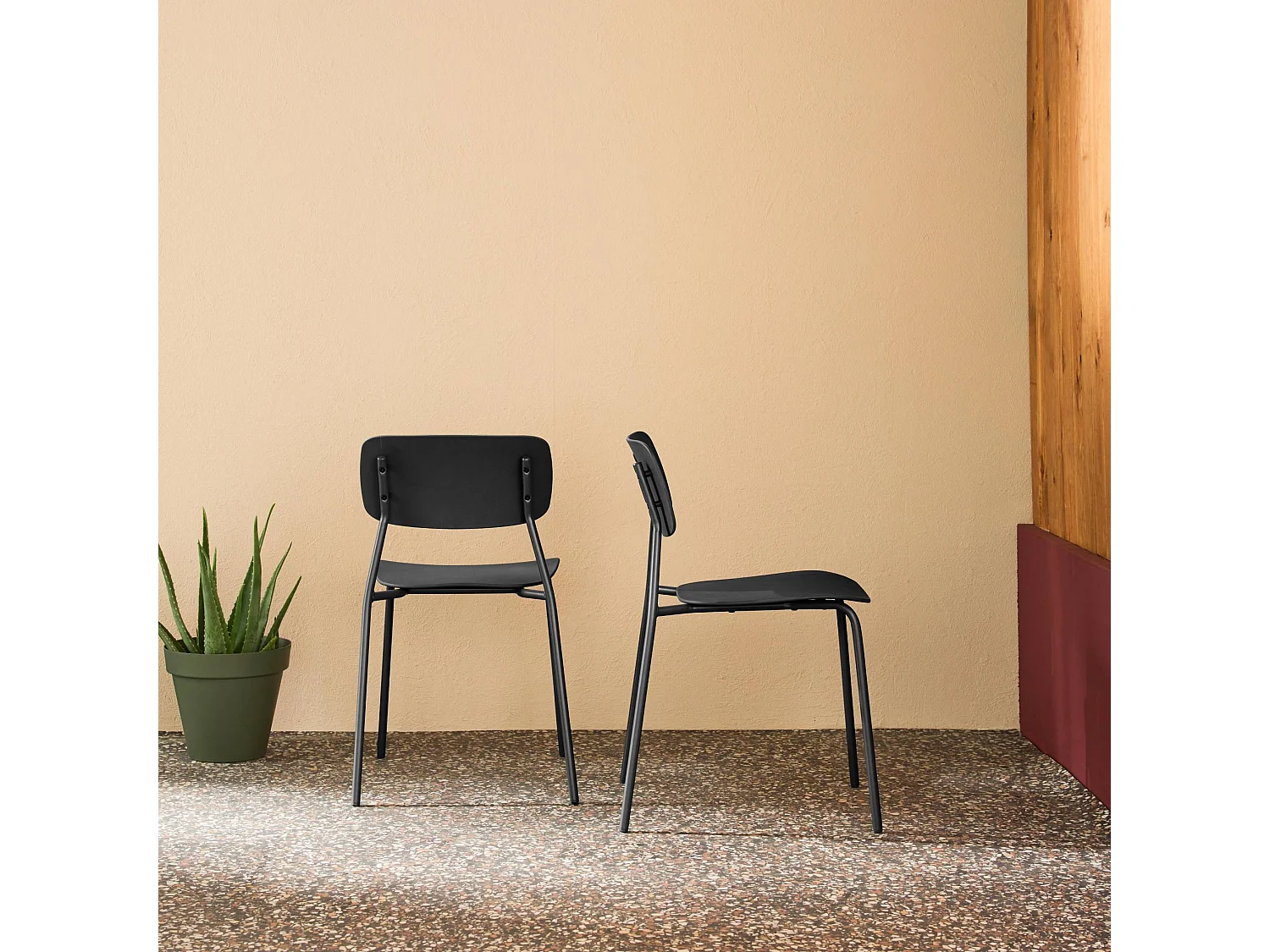 Lot de 2 chaises de jardin empilables acier anthracite et plastique - Liva