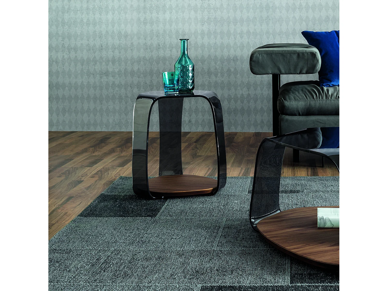 Tavolino Chakra - Vetro Fume, Noce Canaletto