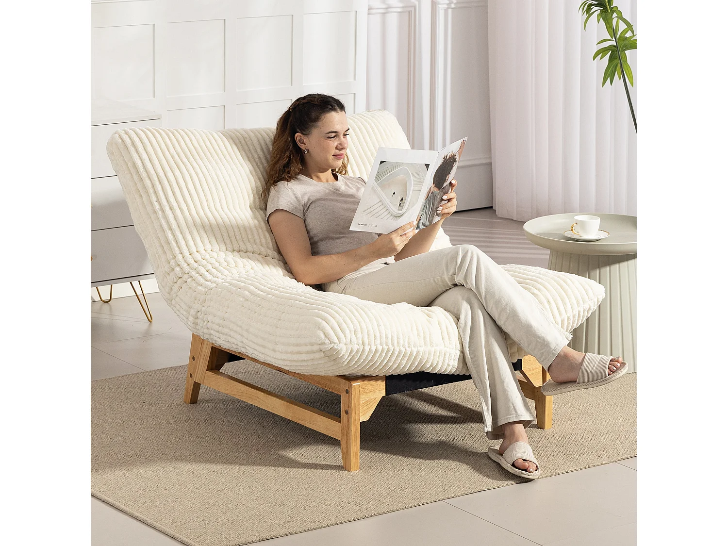 Fauteuil beanbag beige, fauteuil individuel décontracté sans accoudoirs, en tissu côtelé.