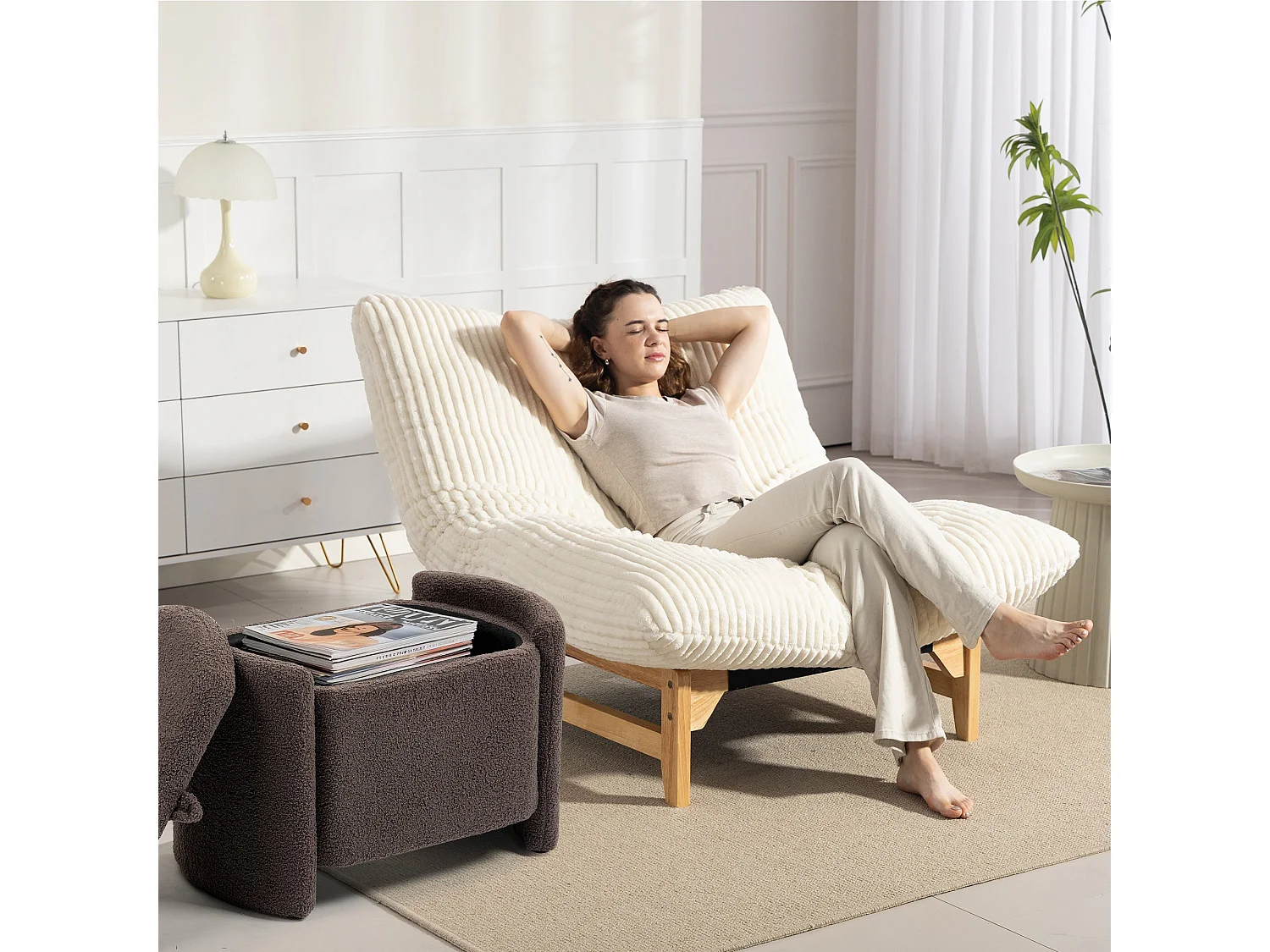 Fauteuil beanbag beige, fauteuil individuel décontracté sans accoudoirs, en tissu côtelé.