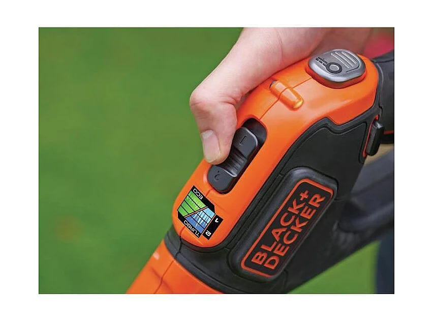 Aparador de Cerca sem Fios BLACK+DECKER 30 cm 18V Lítio 4Ah com bateria e bobina de fio 10m 1,6mm