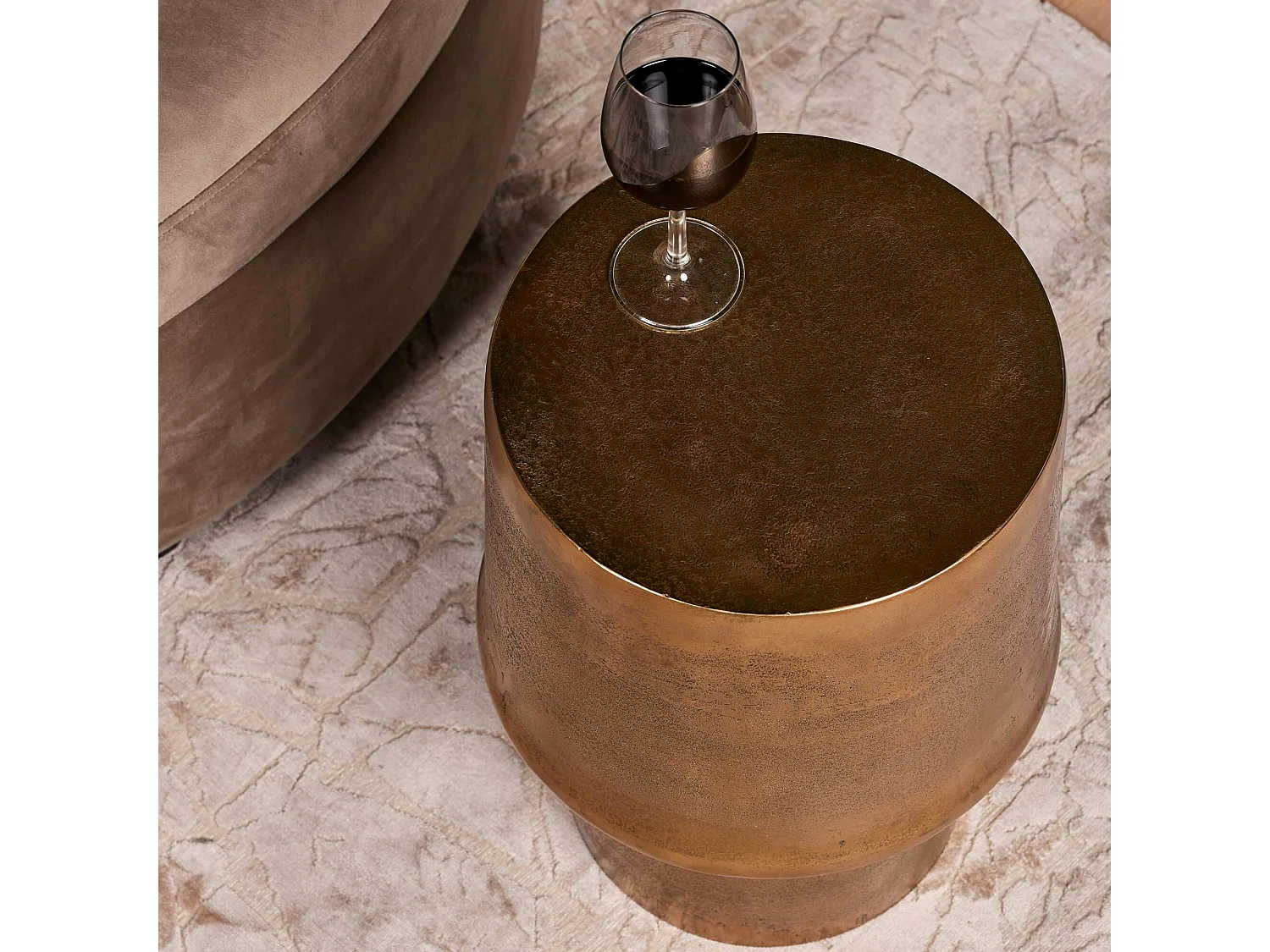 Table d'appoint dorée design tambour KANO