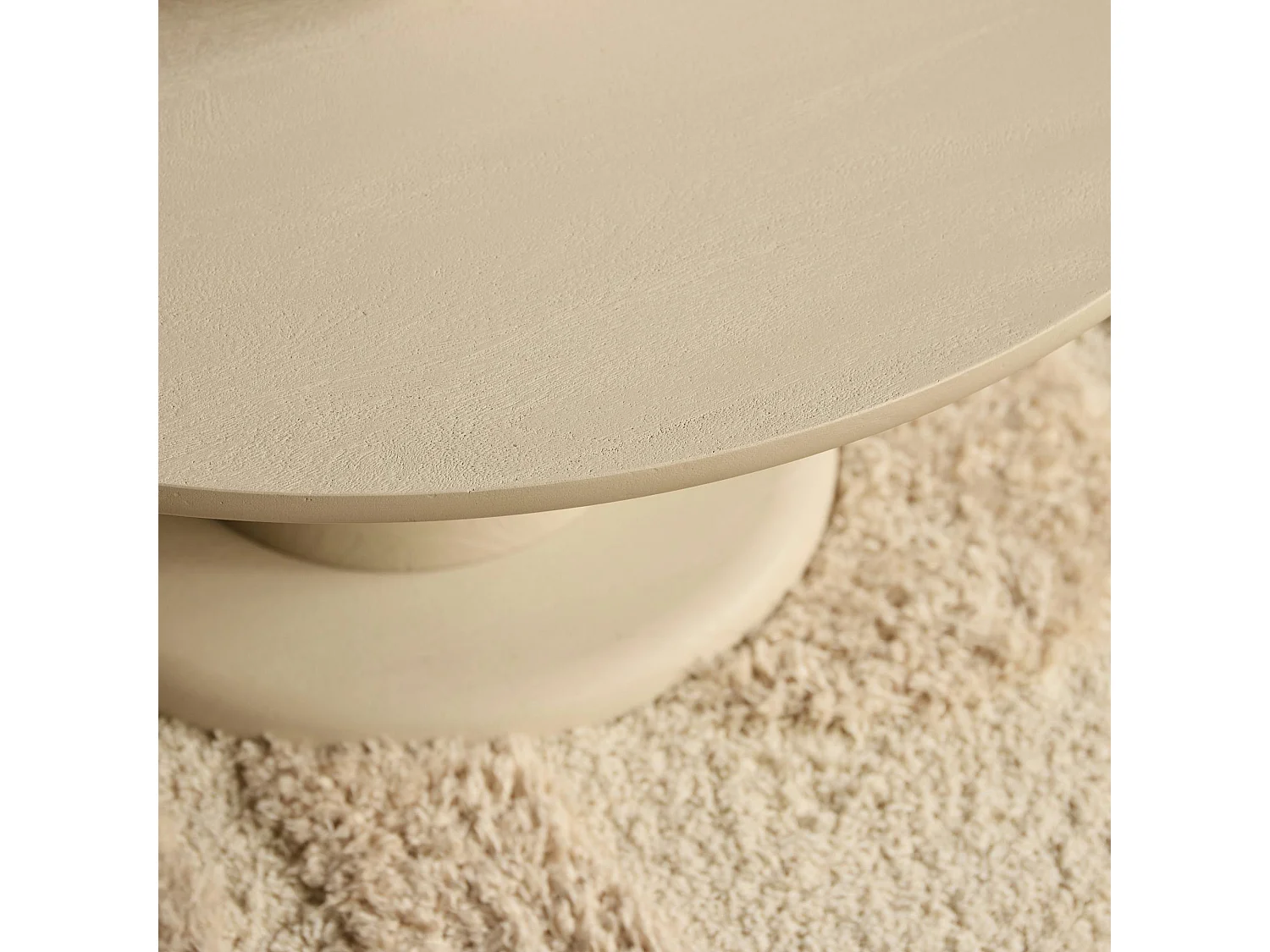 Table basse ronde en bois sable à pied central ALMA