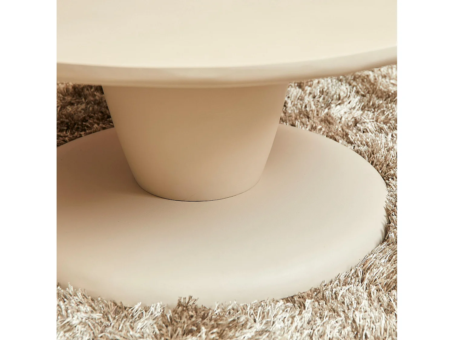 Table basse ronde en bois sable à pied central ALMA