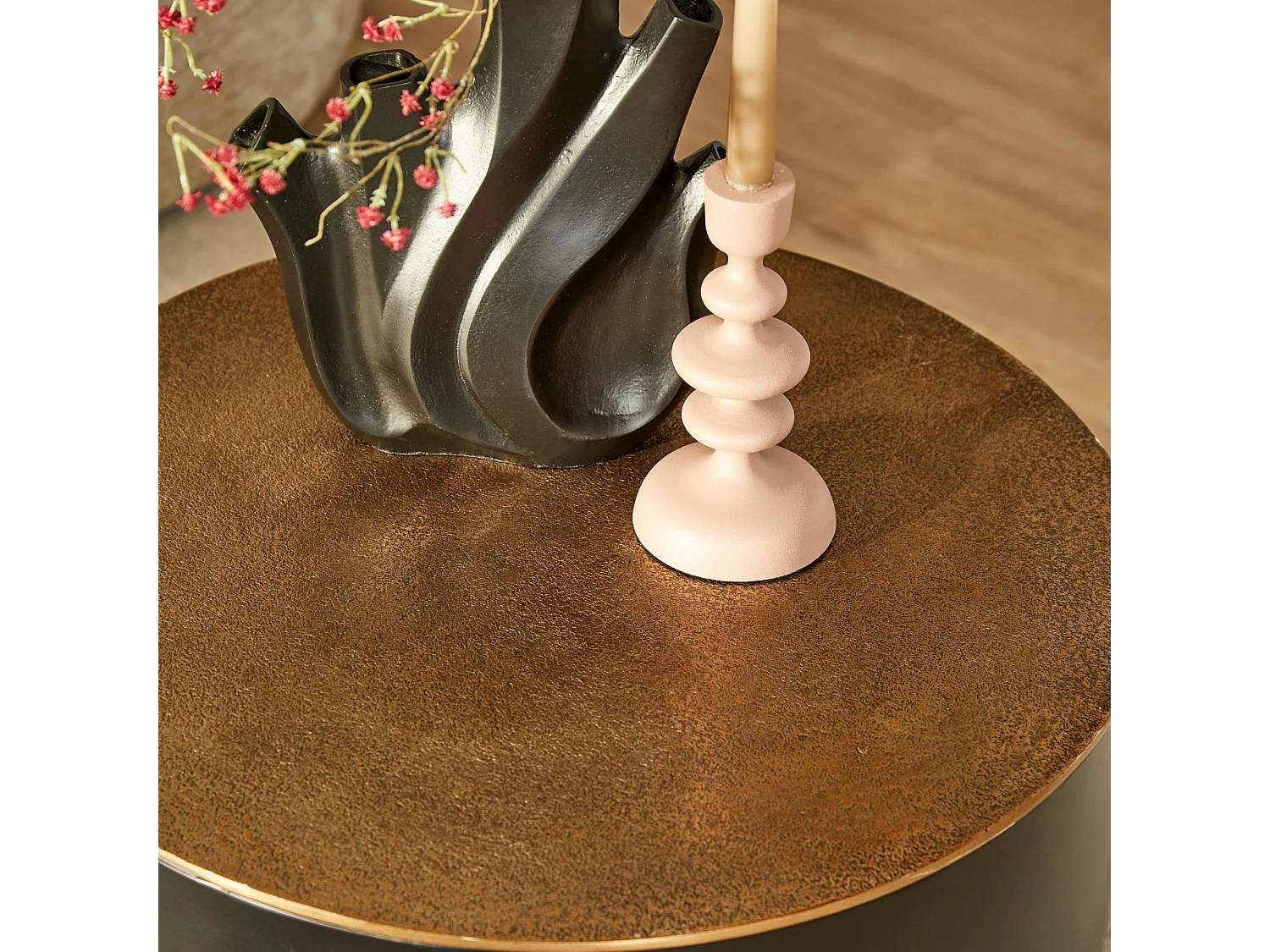 Petite table ronde noire à plateau doré effet vieilli KANO