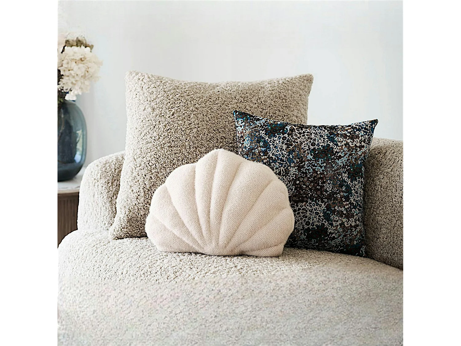 Coussin décoratif coquillage beige ARROW