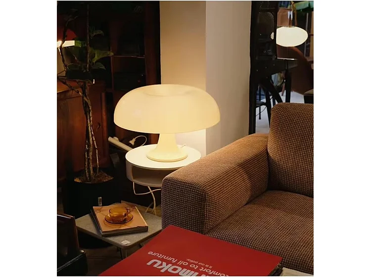 Lampe de Table LED - Champignon Vintage – Abat-Jour Blanc Laqué, Style Rétro, USB, Interrupteur Rotatif, Décoration Salon ou Chambre