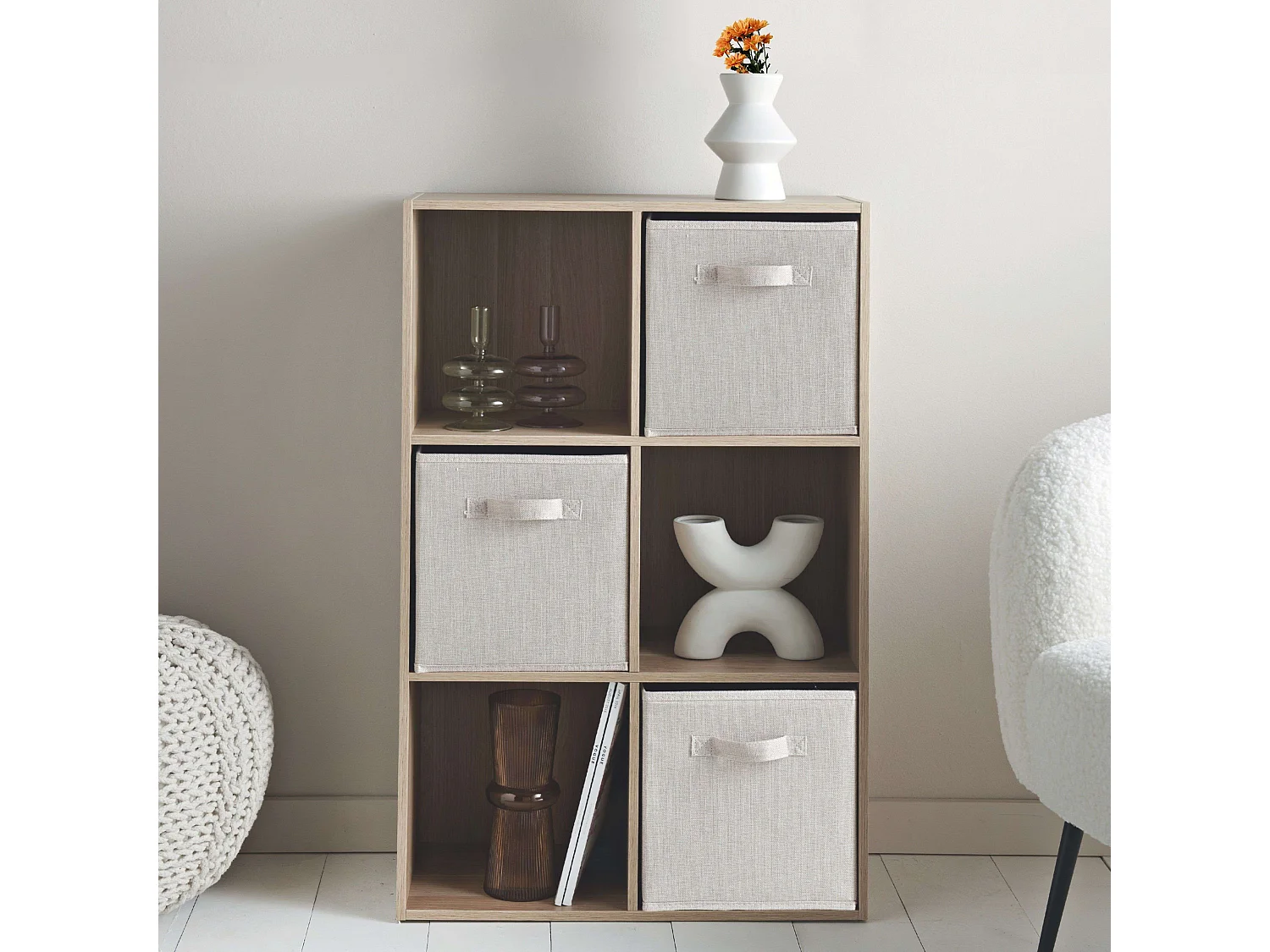 Estante baixa April com 3 compartimentos e 3 gavetas, carvalho Sonoma e bege, 60x89x28 cm