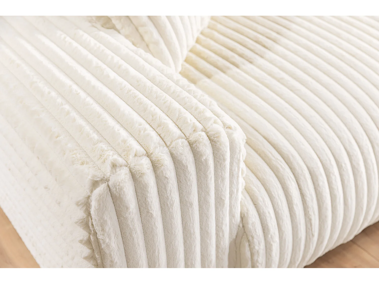 Canapé d’angle avec fonction couchage et coffre de rangement en velours côtelé pelucheux beige clair MOLLIS