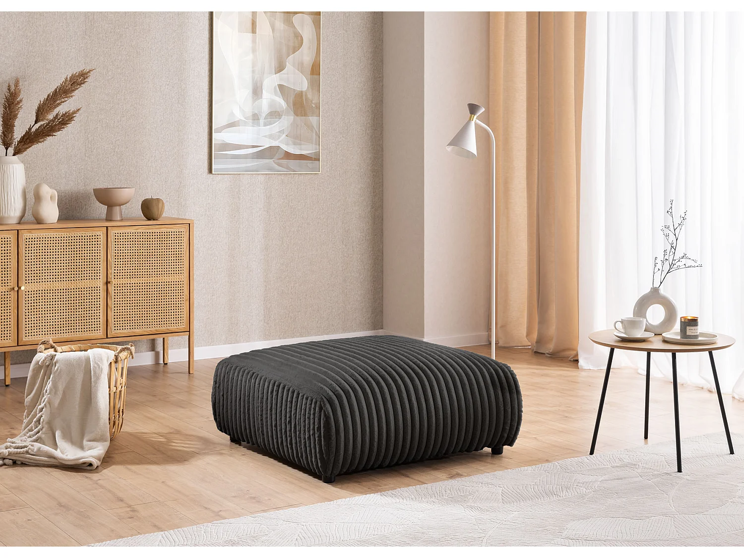 Repose-pieds en velours côtelé pelucheux gris foncé, offrant un agréable confort d’assise MOLLIS