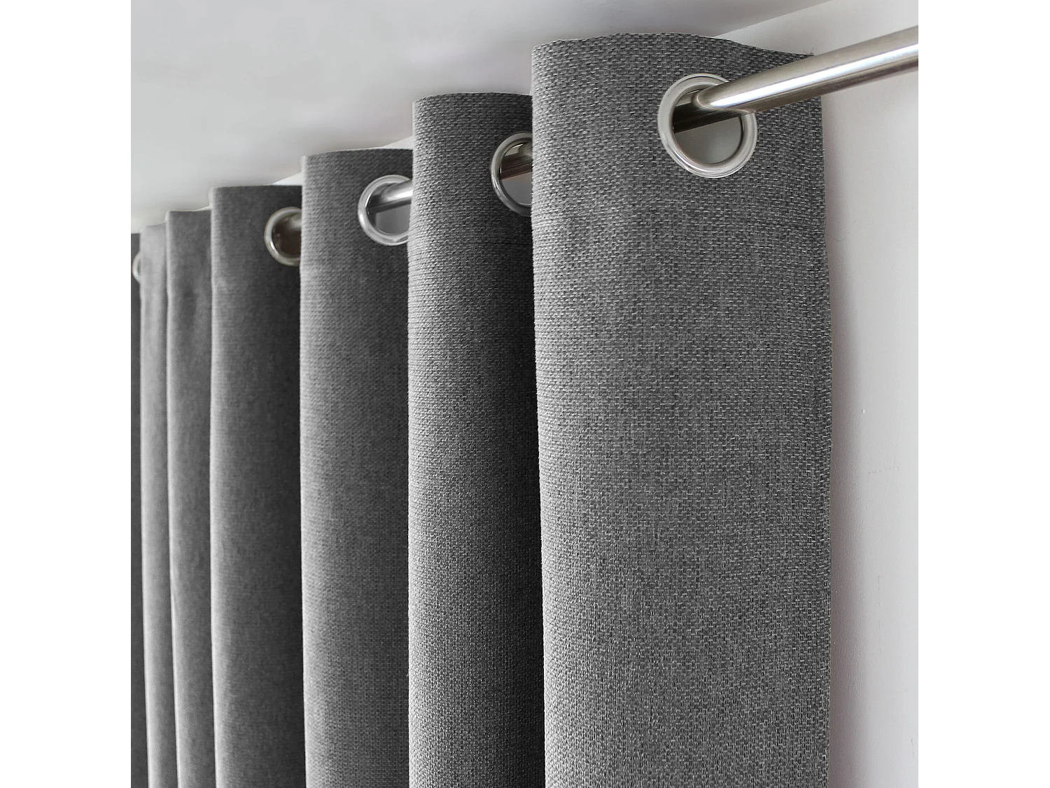 2 oogjesgordijnen, 140x240cm, donkergrijs gevlekt, ingeslagen chenillefluweel, lagarta collectie