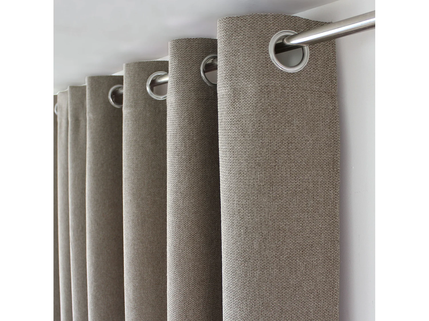 2 oogjesgordijnen, 140x240cm, donker beige gevlekt, ingetrokken chenillefluweel, lagarta collectie