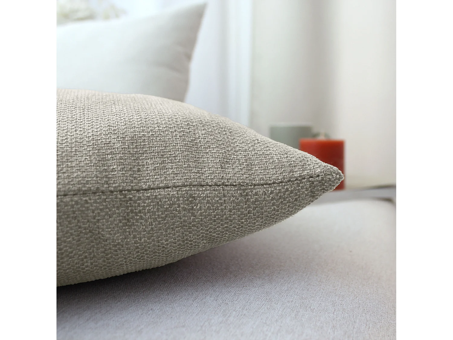 2 coussins canapé carré, déhoussable, beige clair chiné, velours chenillé tramé, collection lagarta