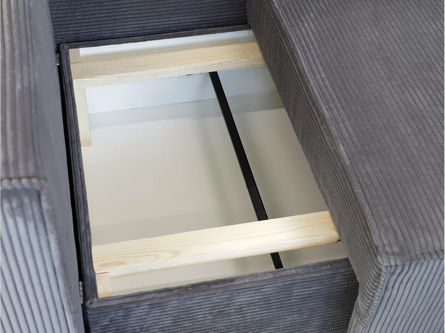 AX LIVING Hatay Schlafsofa 2 Sitzer Cord Sofa in Beige mit Bettkasten