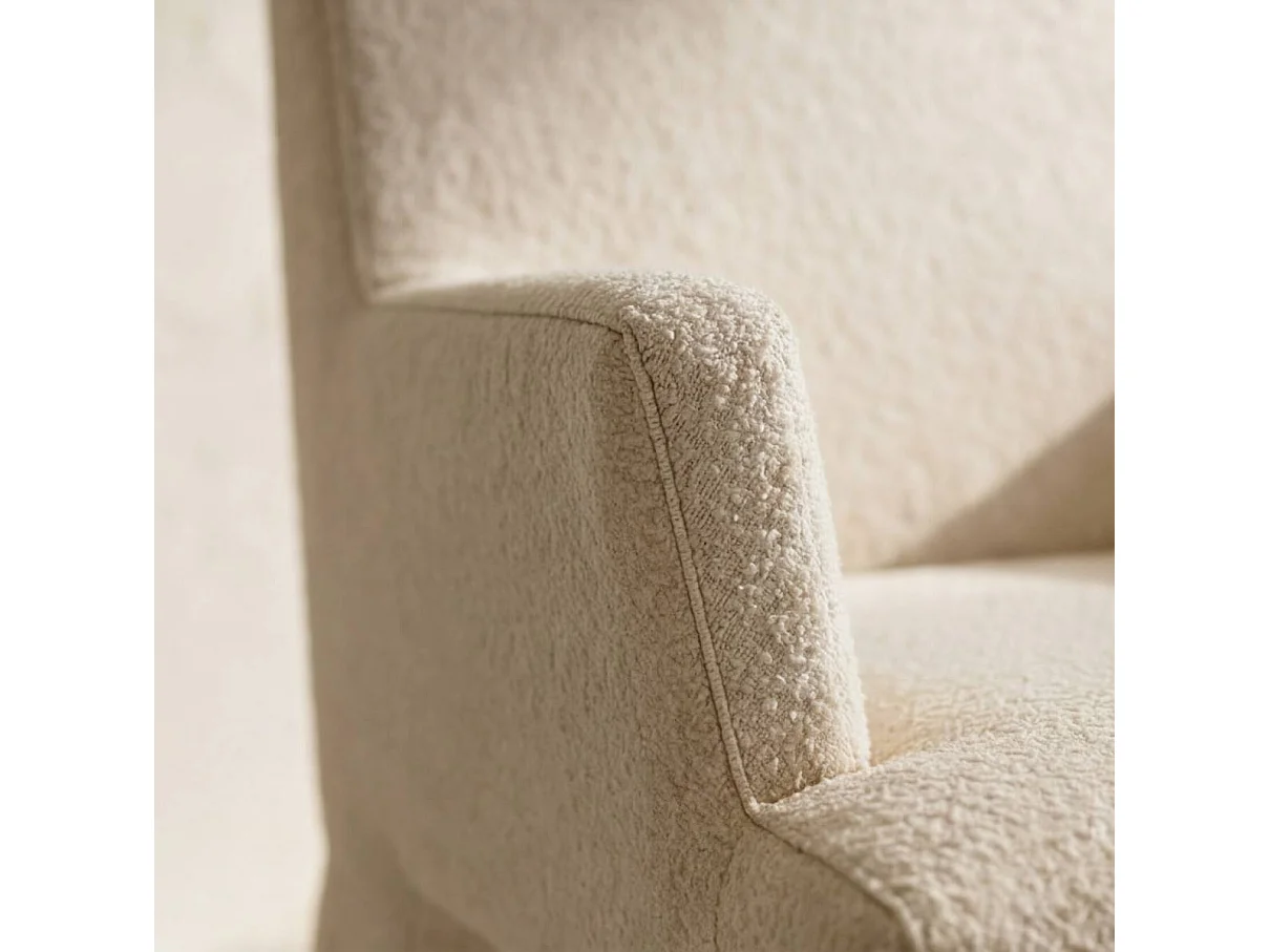 Fauteuil en tissu bouclette écru Kara