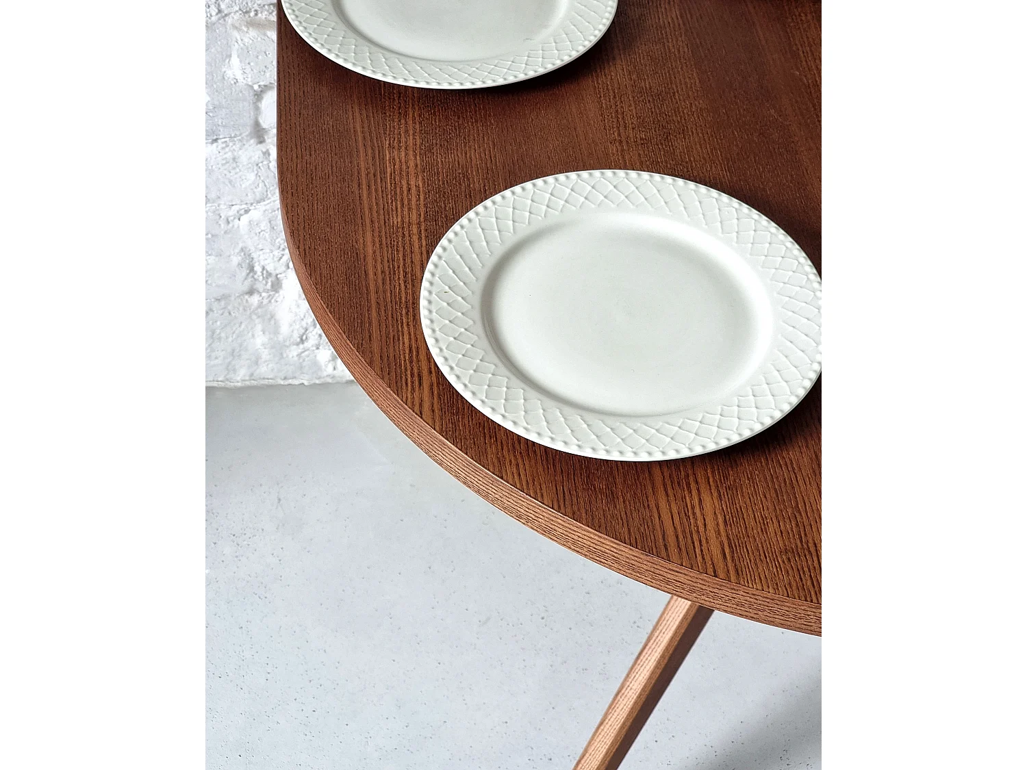 Halvoval spisebord 80x80 cm, 3 personer Jubi Eg