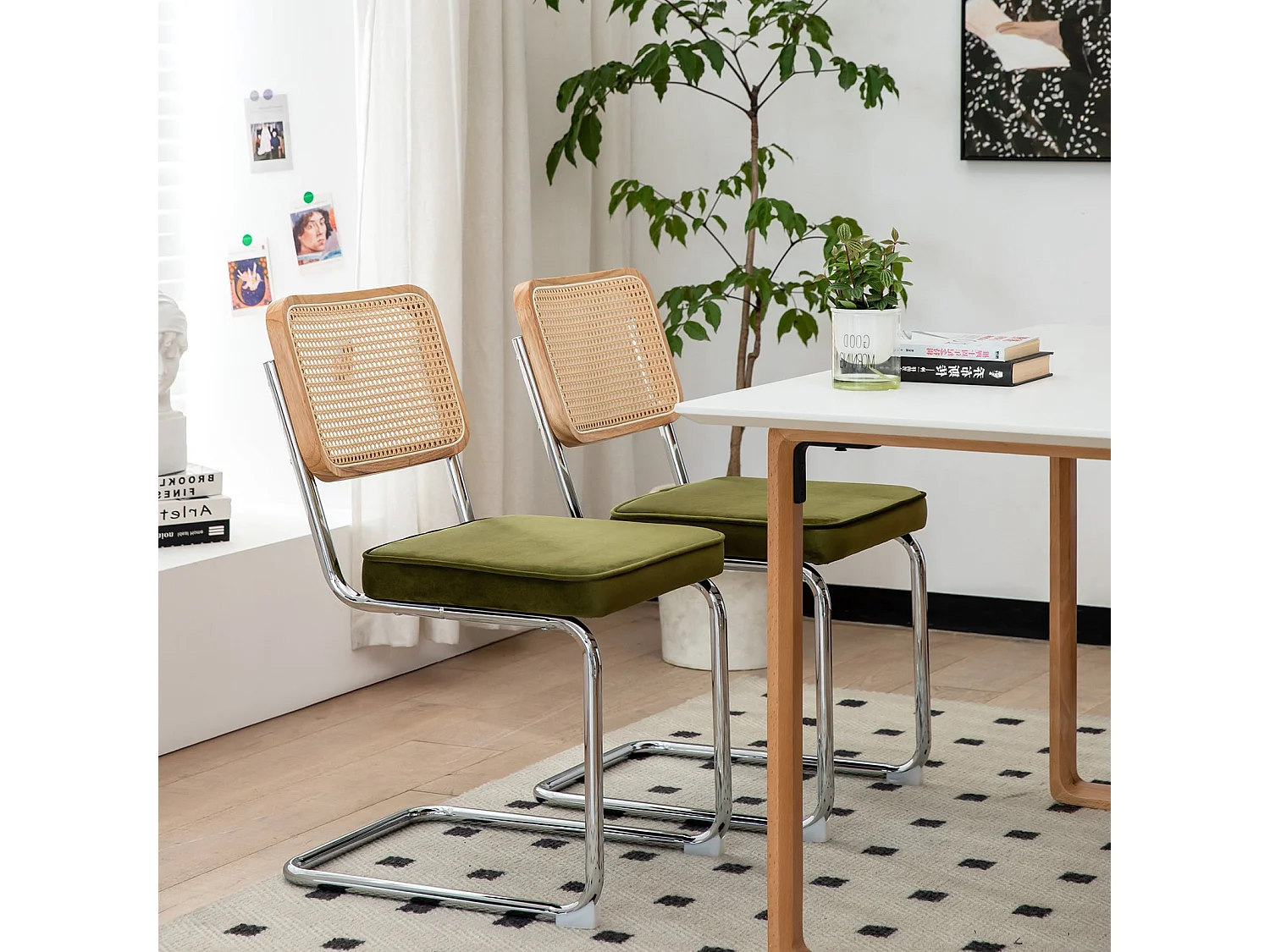 Lot de 2 chaises de salle à manger Breuer en velours vert olive et dossier en rotin, pieds chromés