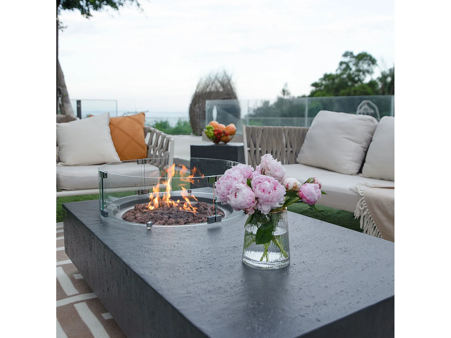 Ensemble braséro à gaz Metropolis 4 pcs - béton fibré, avec pare-vent et caches