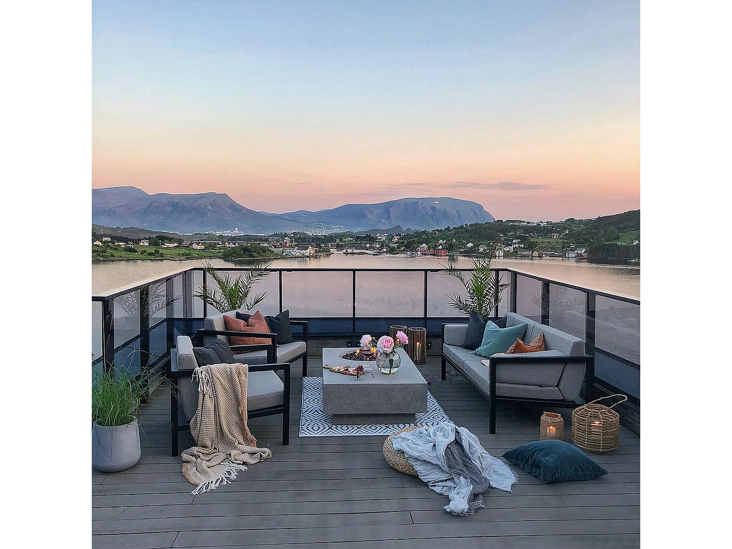 Ensemble braséro à gaz Metropolis 4 pcs - béton fibré, avec pare-vent et caches