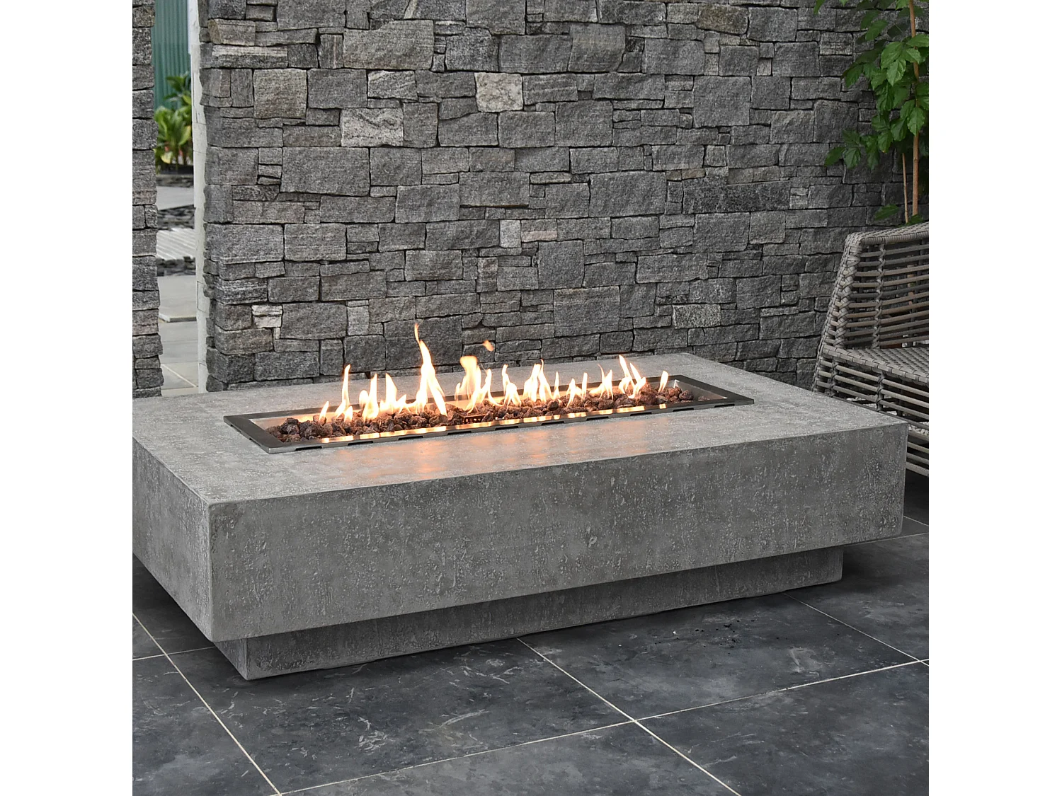 Table braséro à gaz HAMPTON en béton fibré - 142x81x35 cm