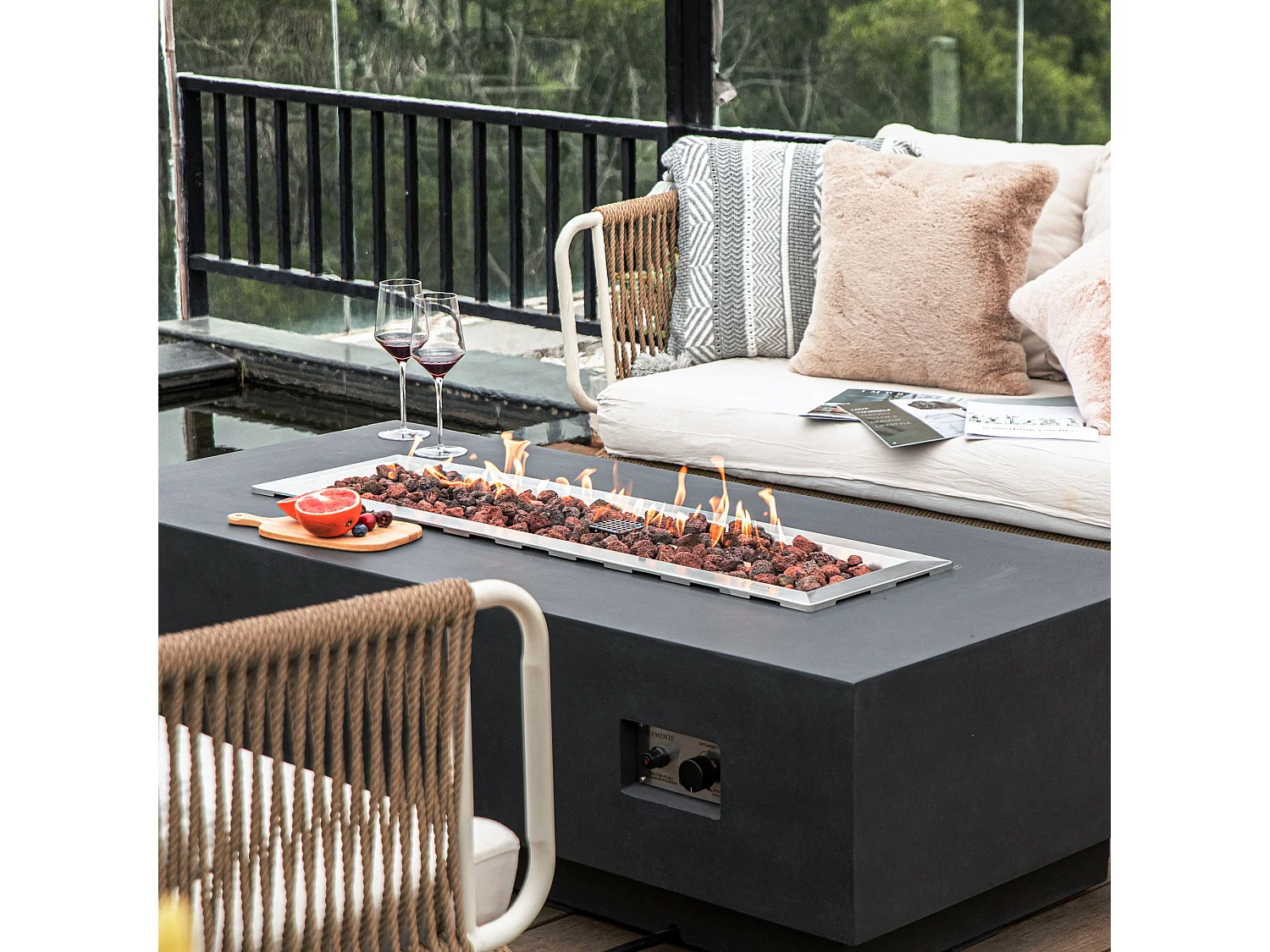 Ensemble braséro à gaz Granville 4 pcs - béton fibré, avec pare-vent et caches