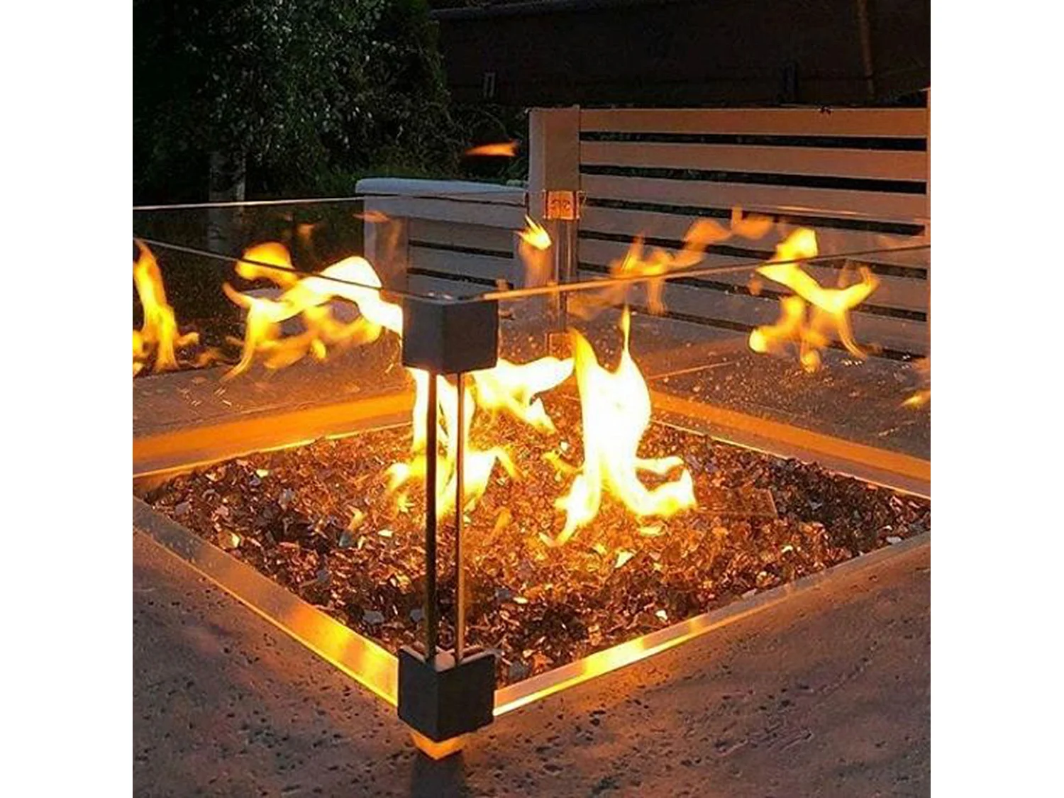 Ensemble braséro à gaz Manhattan 4 pcs - béton fibré, avec pare-vent et caches