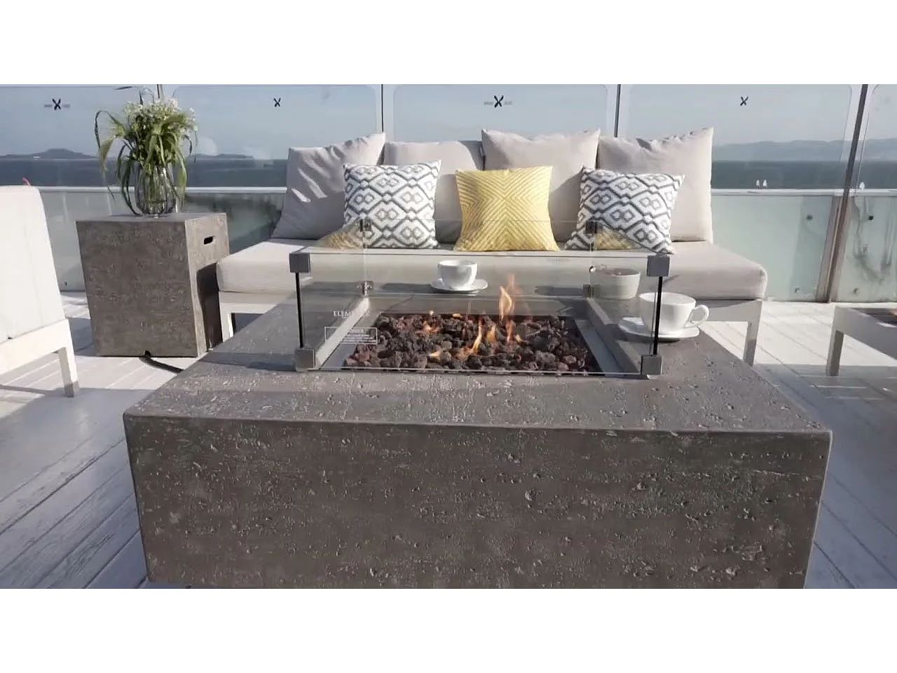 Ensemble braséro à gaz Manhattan 4 pcs - béton fibré, avec pare-vent et caches