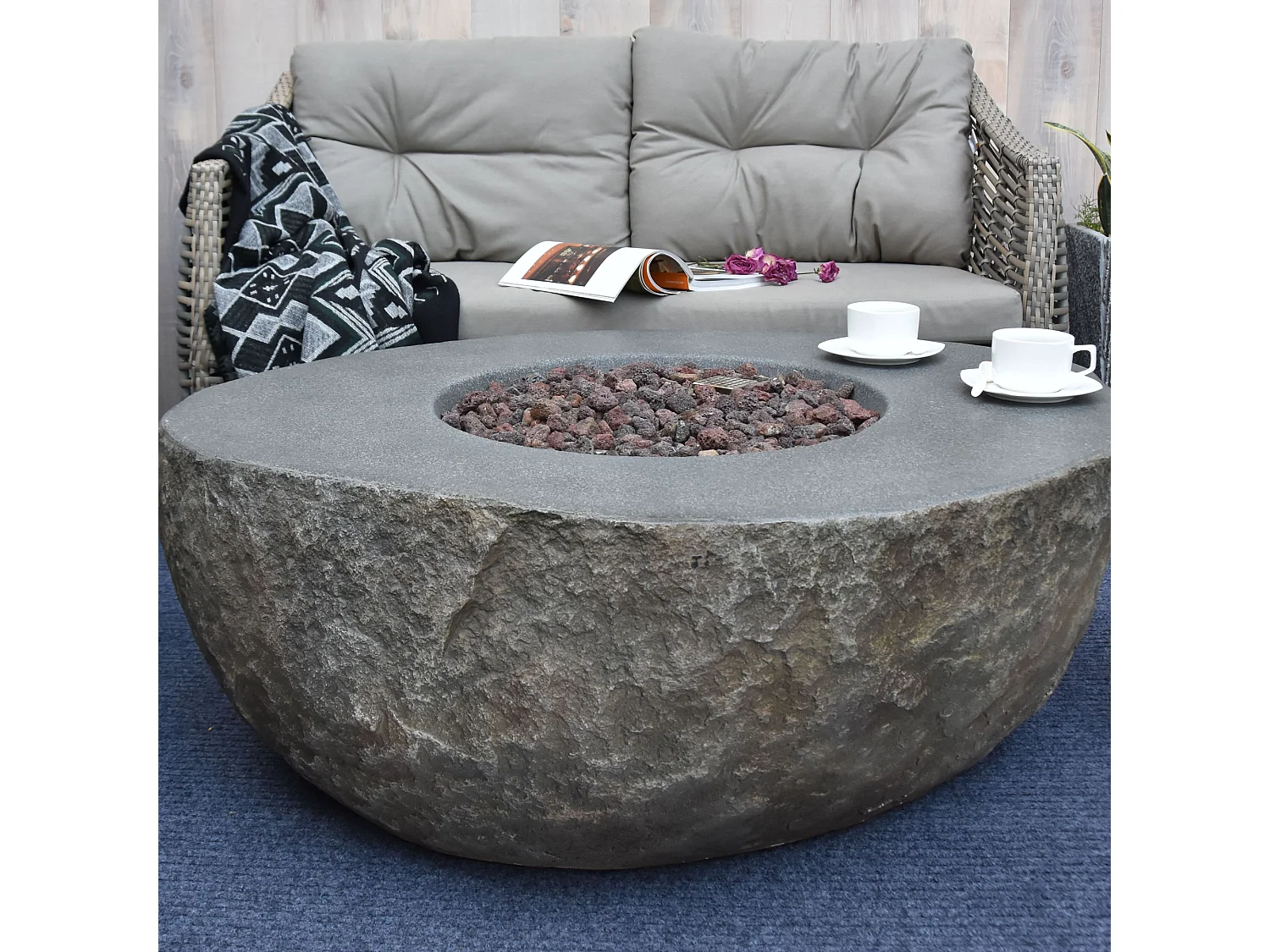 Table braséro à gaz Boulder en béton fibré - 110x89x41 cm
