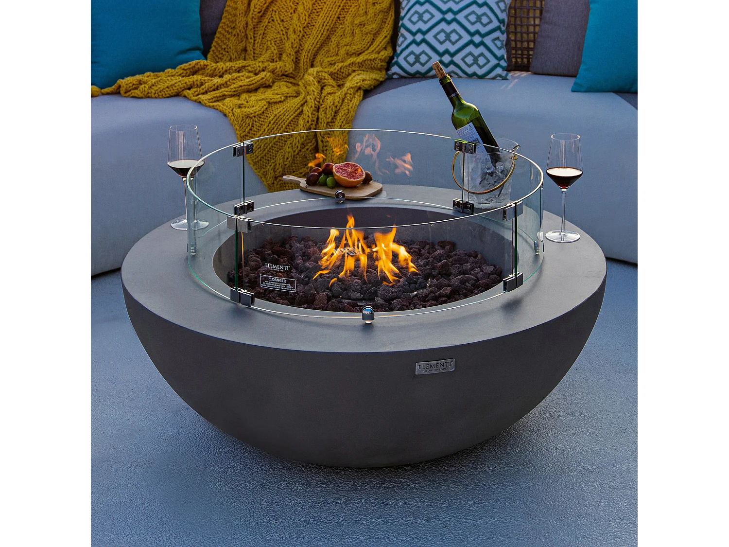 Table braséro à gaz LUNAR BOWL en béton fibré - 107x107x40 cm