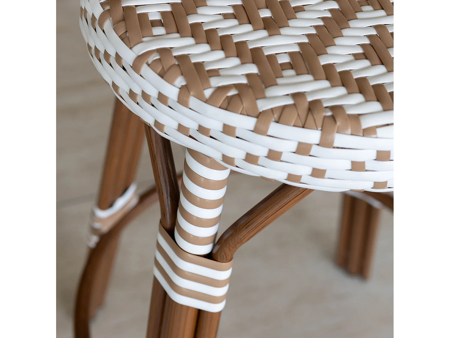 Now's Home - Tabouret Bar Exterieur Textilene Nois/alu Efet Rotin D46xht74cm Scala