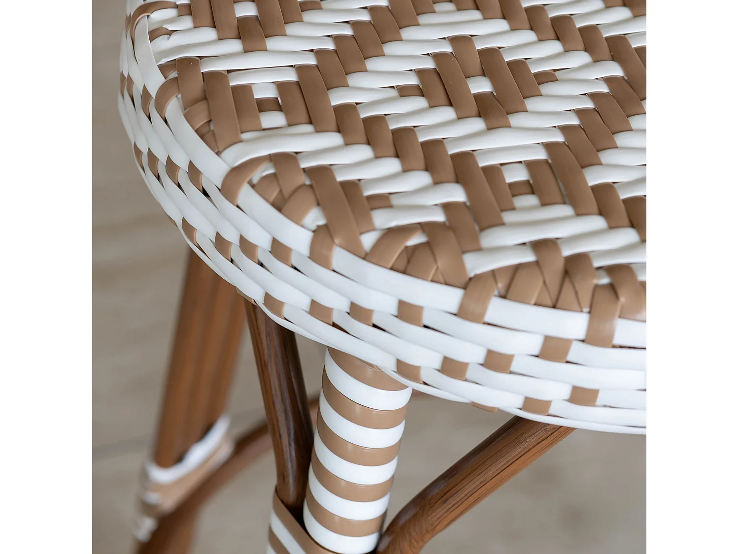 Now's Home - Tabouret Bas En Textilene Nois/alu Effet Rotin D38xht49cm Scala