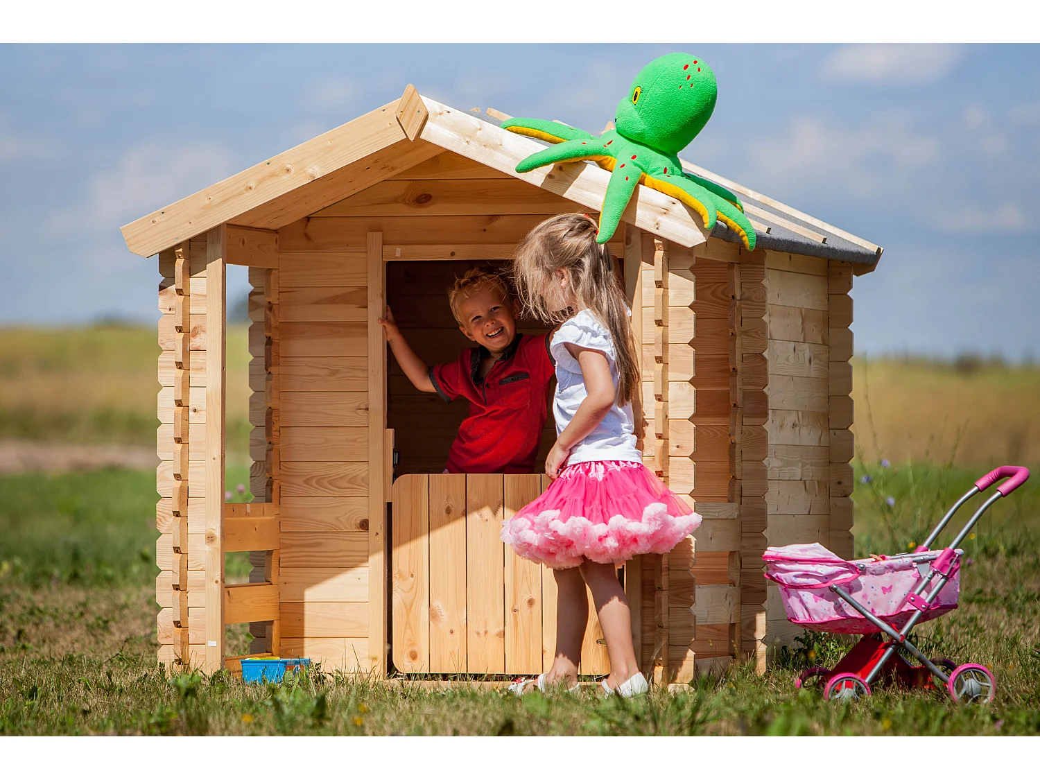 Kinderspielhaus aus holz - B146xL181xH145 cm / 1.1m² - M501