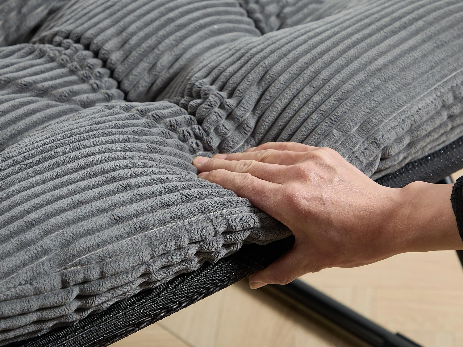 Fauteuil extérieur en acier avec coussin, pouf offert, chaise de jardin moderne pour terrasse et balcon