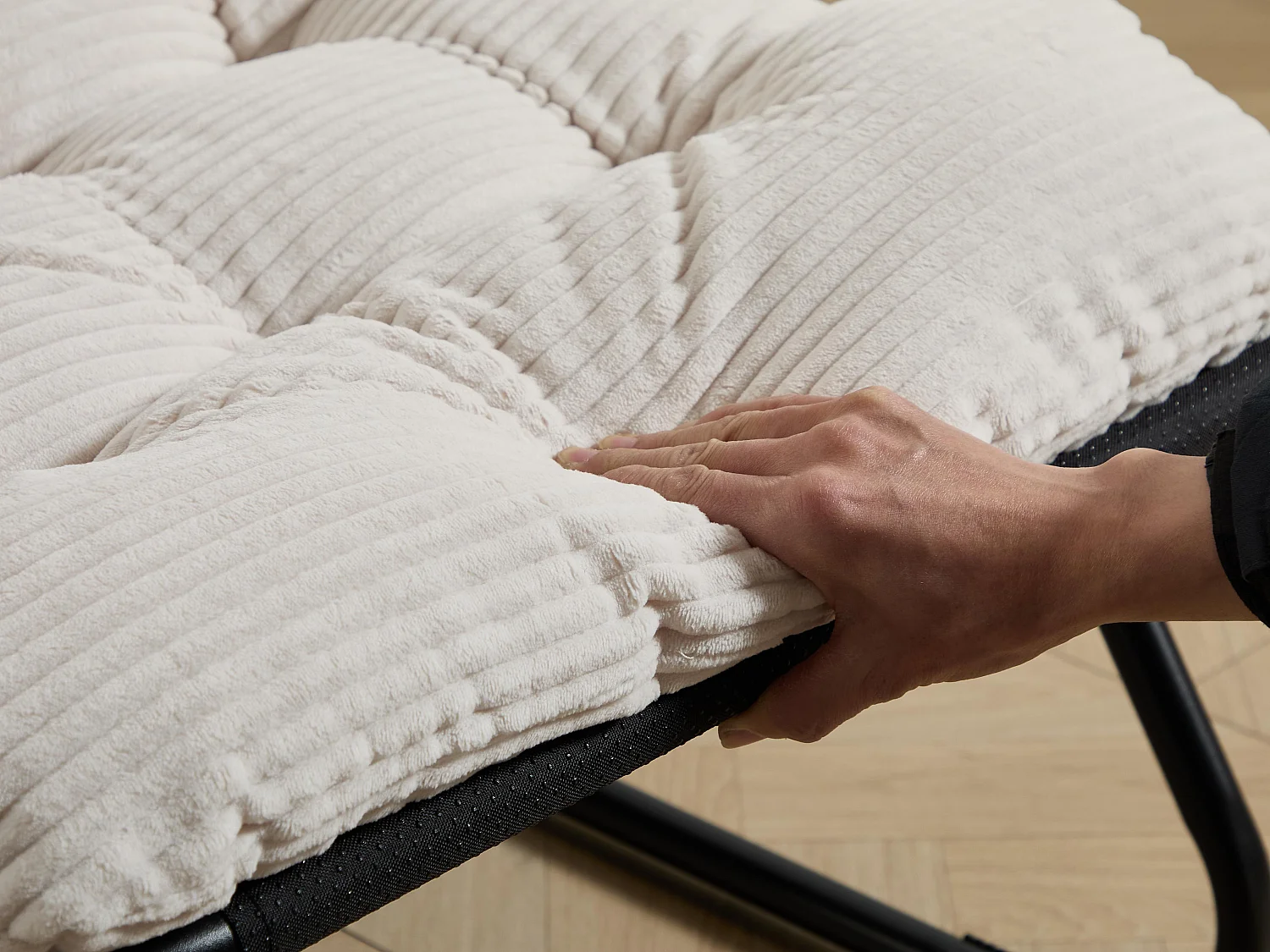 Fauteuil extérieur en acier avec coussin, pouf offert, chaise de jardin moderne pour terrasse et balcon